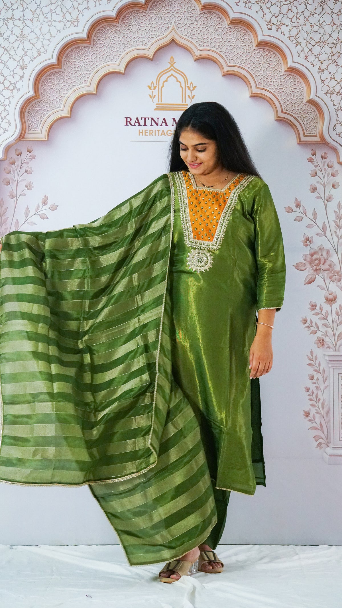 D NO 183 GREEN