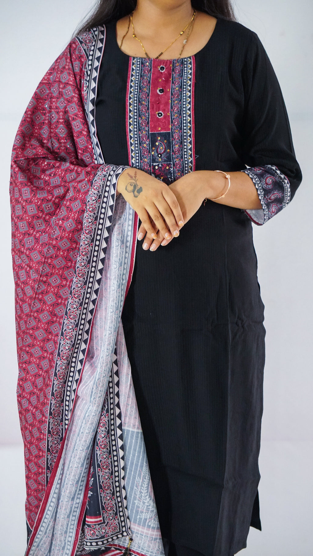 HC195 BLACK