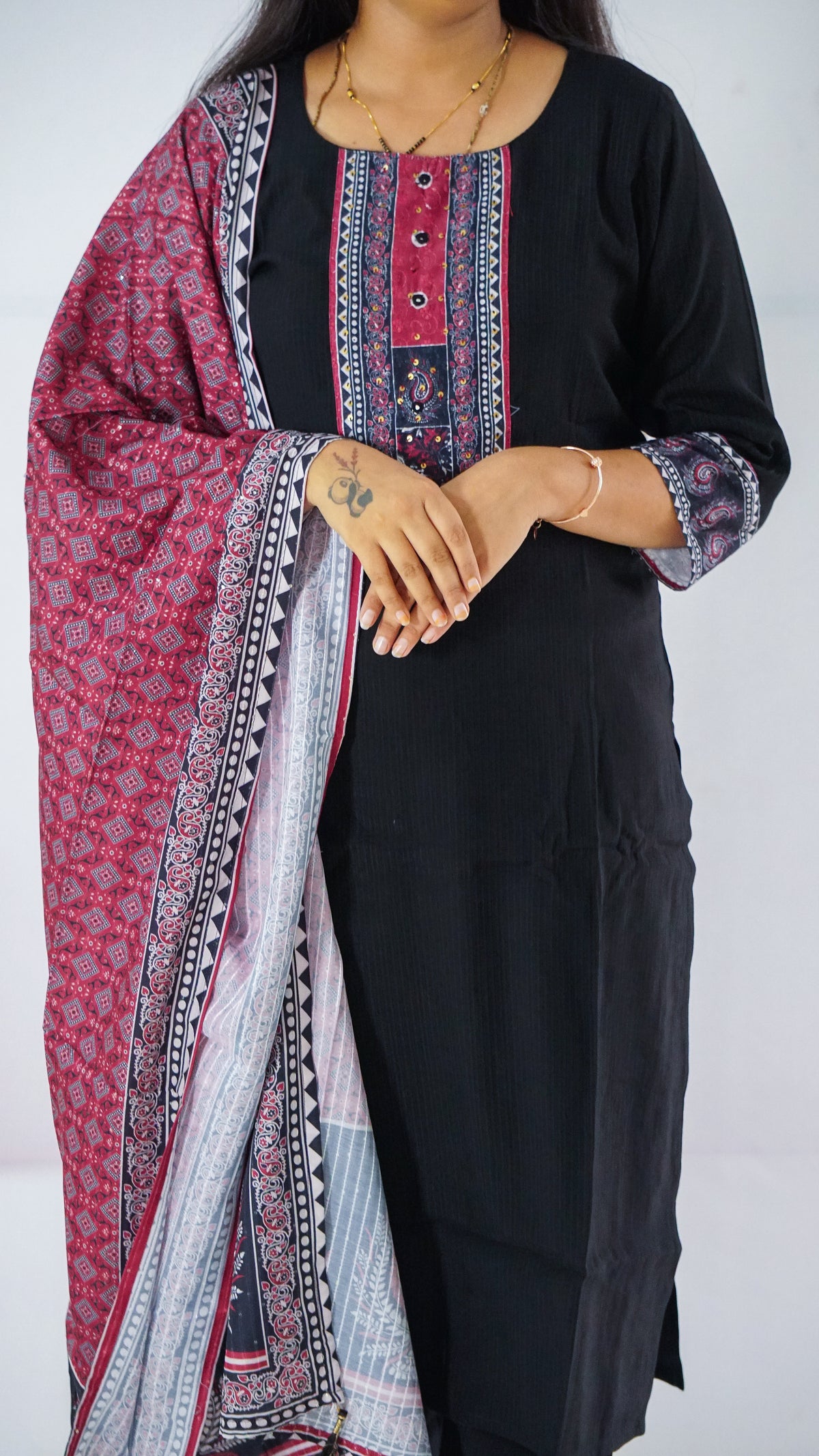 HC195 BLACK