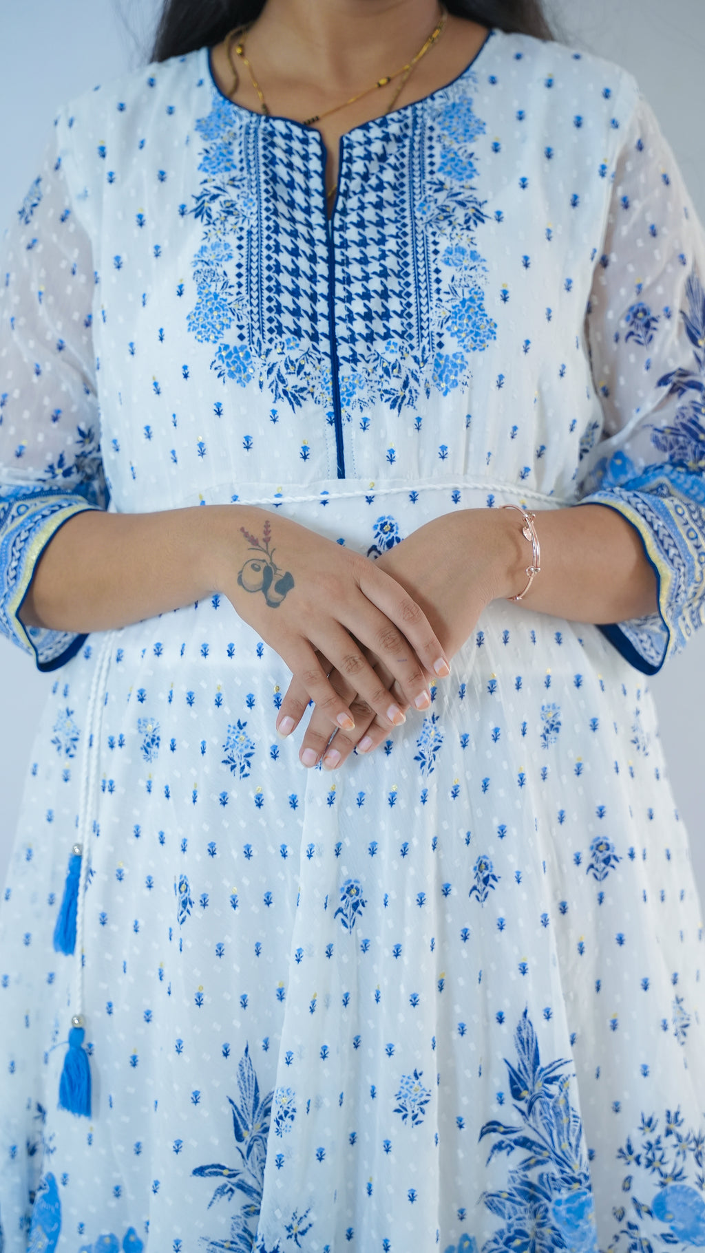 P14014WH_BLUE