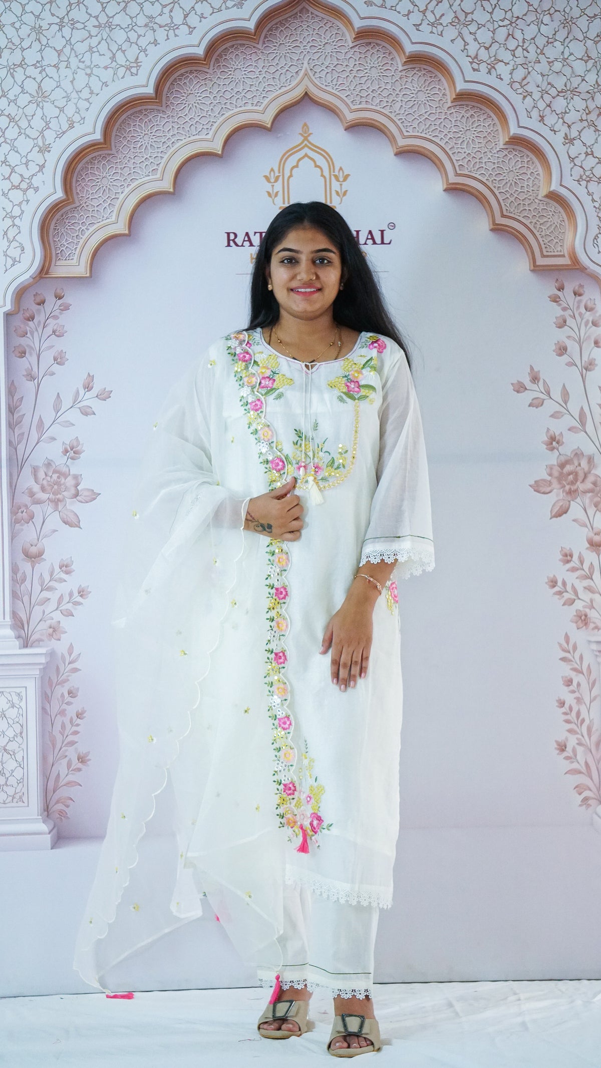 WHITE S 1118