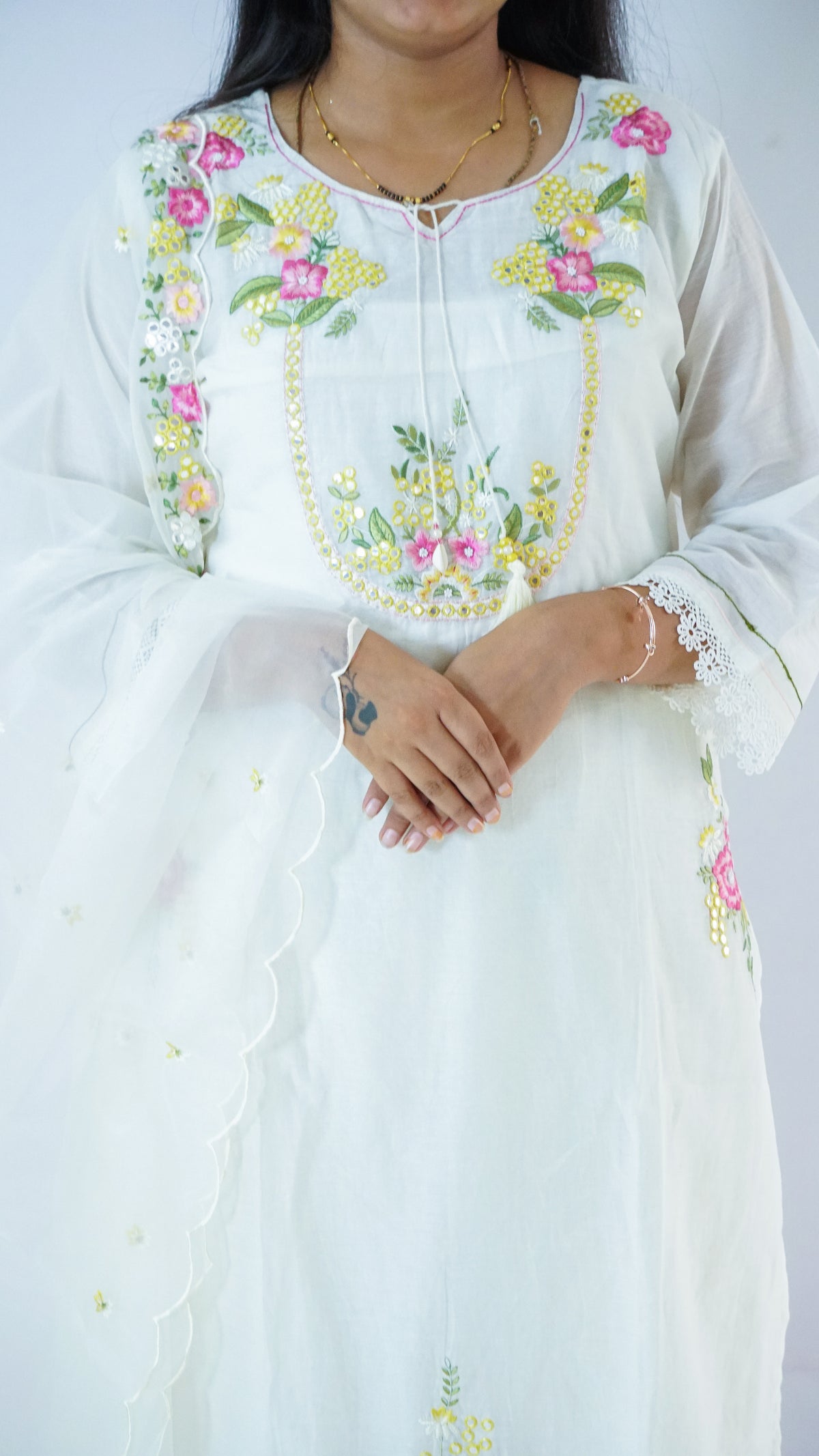WHITE S 1118